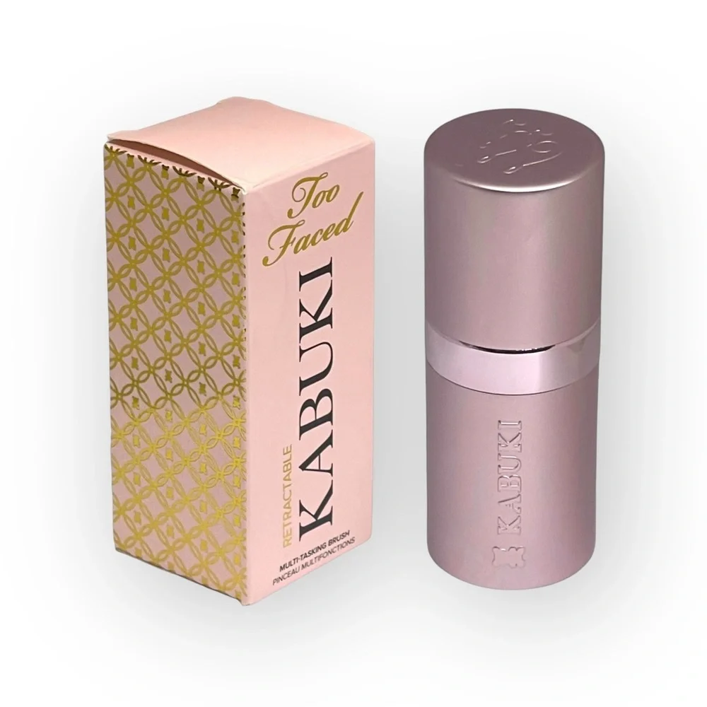 Deadstock: new Too Faced ㋛ Retractable Teddy Bear Hair Kabuki Brush ㋛ Metal Pink